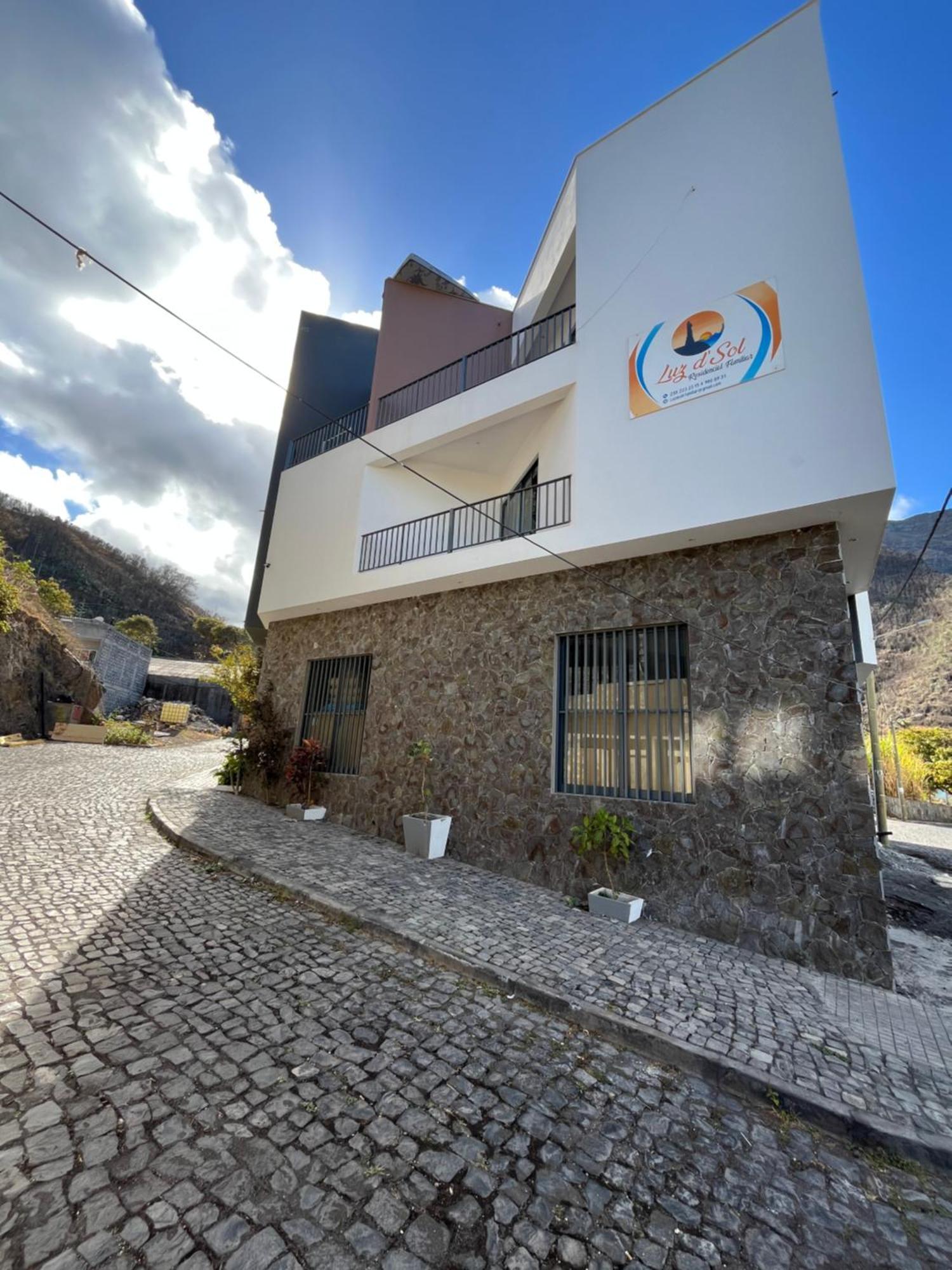 Luz D'Sol - Residencial Familiar Hotel Pombas Exterior photo